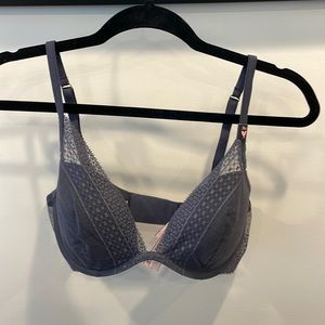 {Victoria Secret} 36C